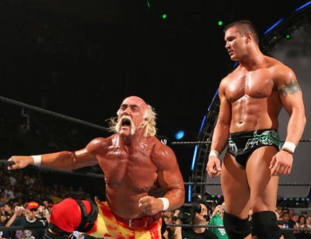 Hulk Hogan victorieux face a Randy Orton