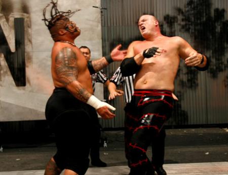 UMAGA VS KANE UNE RIVALITE QUI N EST PAS PRES DE FINIR