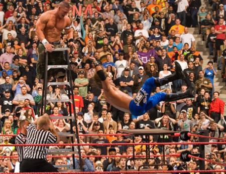 CENA NOUVEAUX CHAMPION DE RAW FACE A EDGE